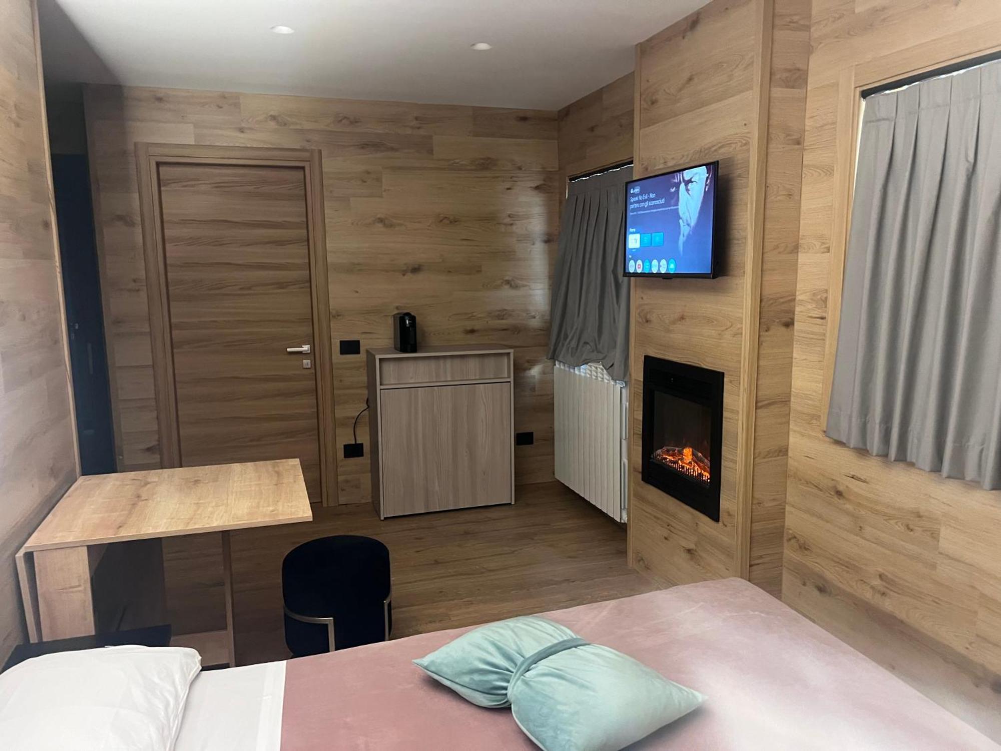 Anemone Bianco Suite Rooms Пассо-дель-Тонале Экстерьер фото