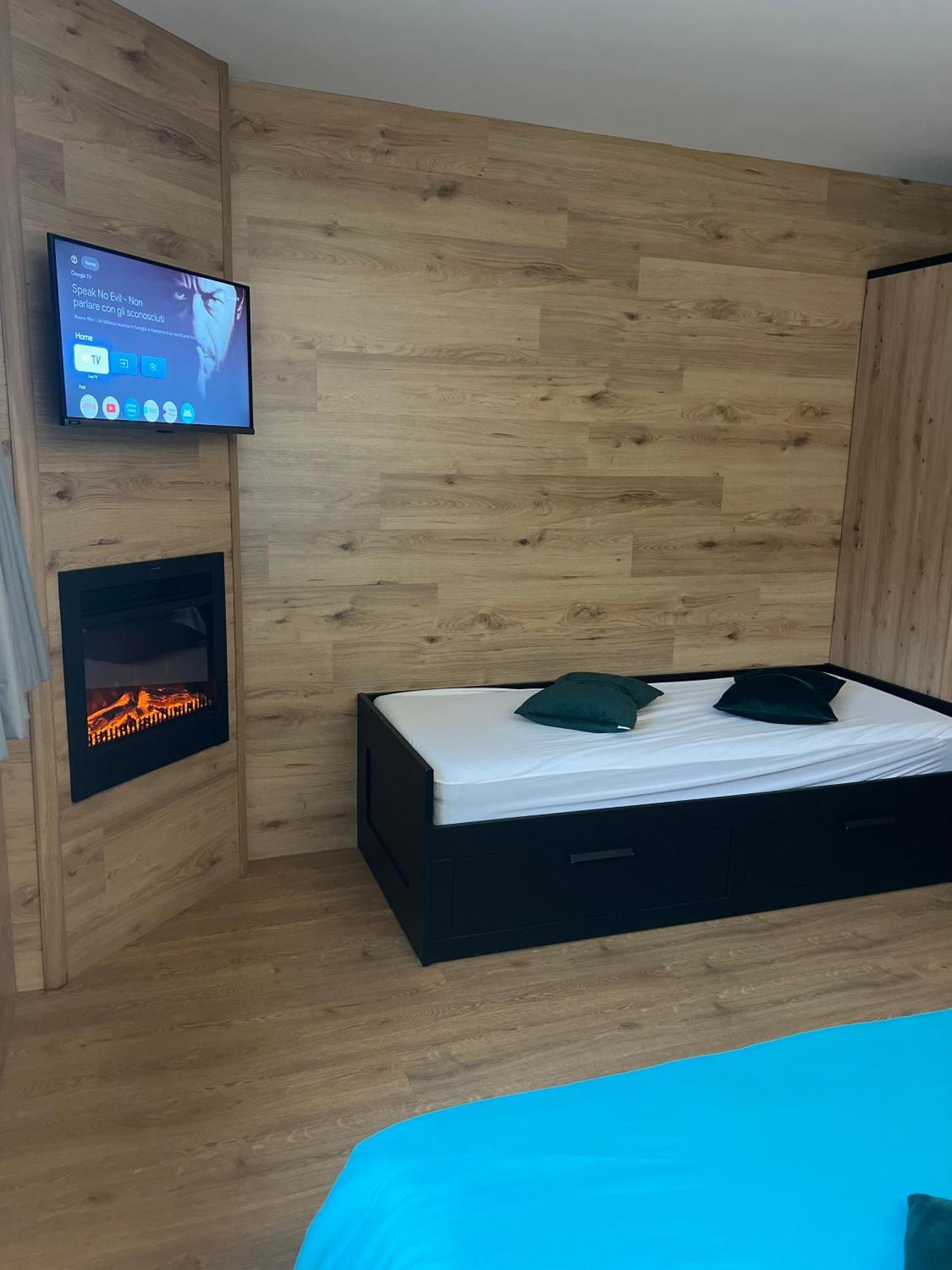 Anemone Bianco Suite Rooms Пассо-дель-Тонале Экстерьер фото